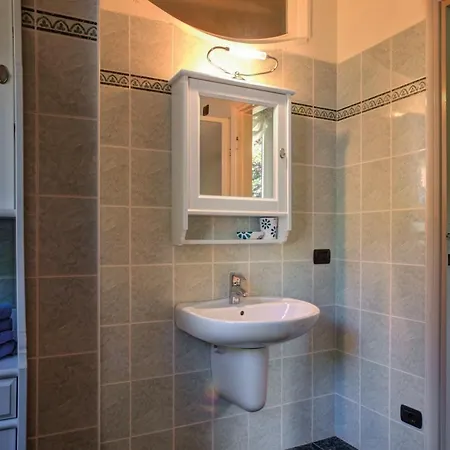 Sleeps 14 Pool Air Con Wifi Villa Oliveto Lario